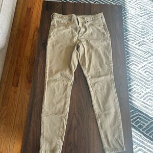 Women’s khakis
